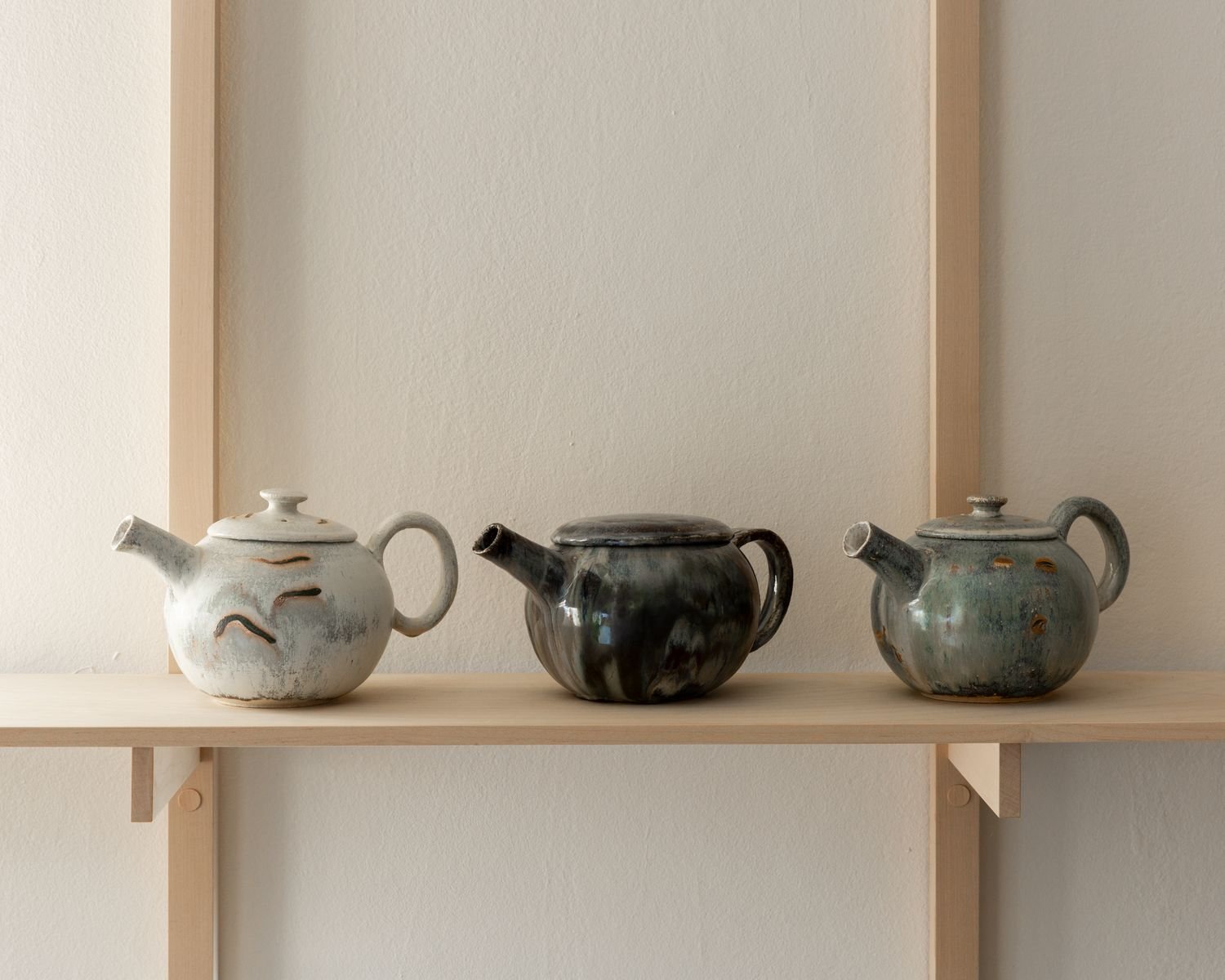 Photo 2 of Eichu Teapot and Candle Warmer - CRDT738