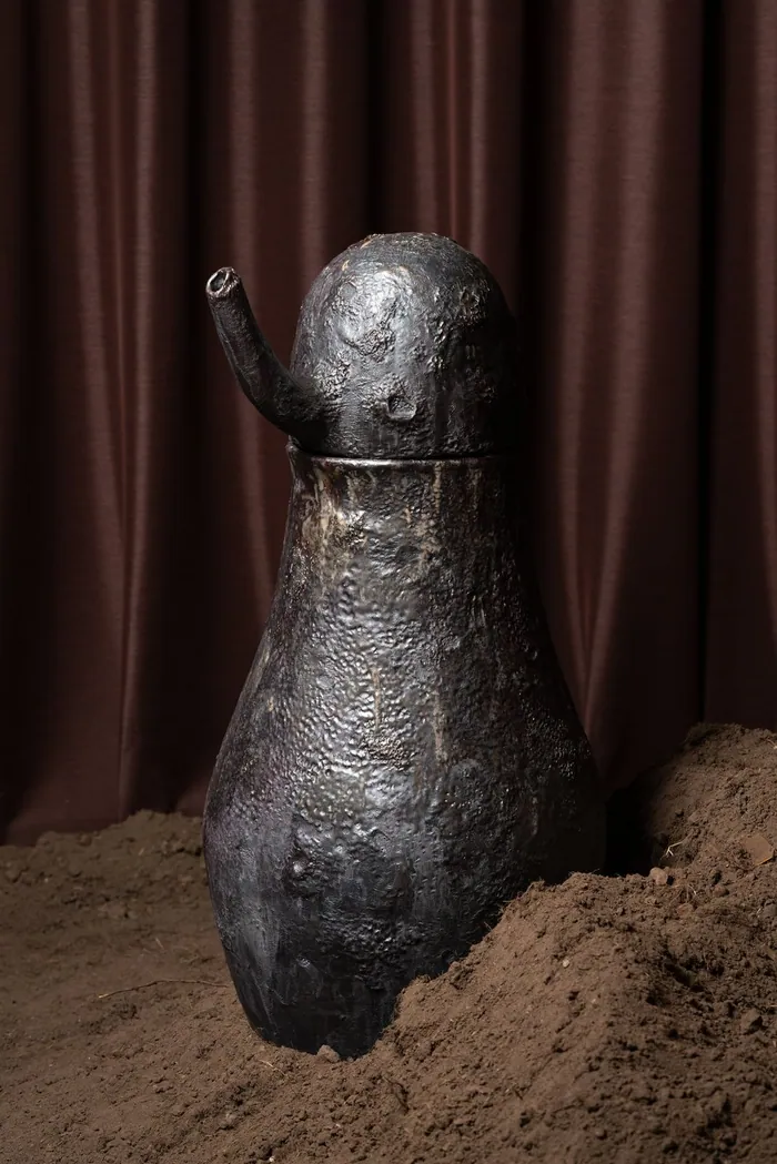 Alchemical Alembic (Nigredo)