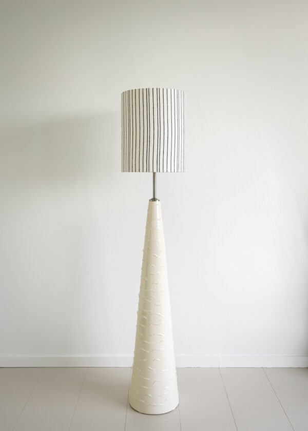 CRD_Ocean Triangle Floor Lamp