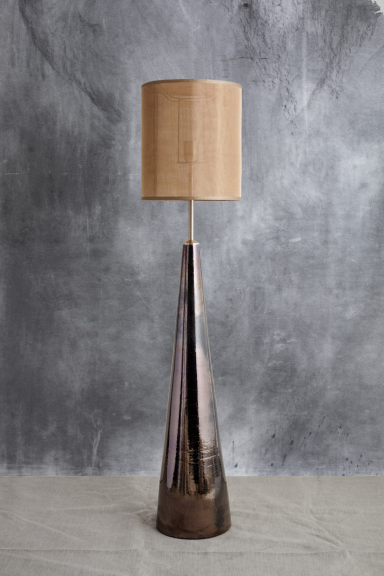 Triangle Lamp with Cylinder Lampshade – Cathrine Raben Davidsen